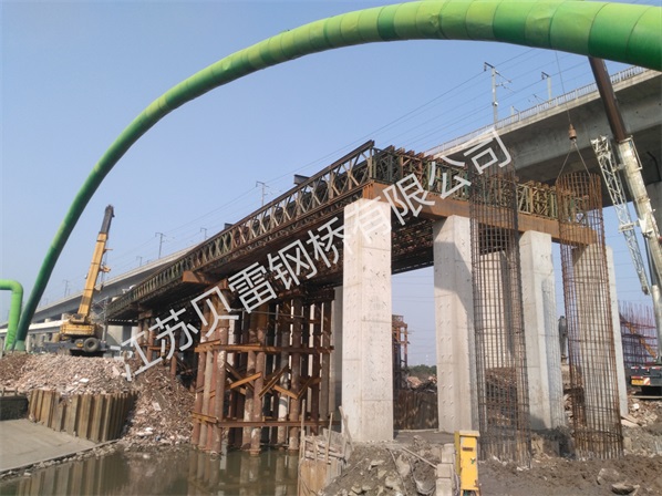 貝雷橋混凝土構(gòu)件加固的時(shí)候需要注意什么