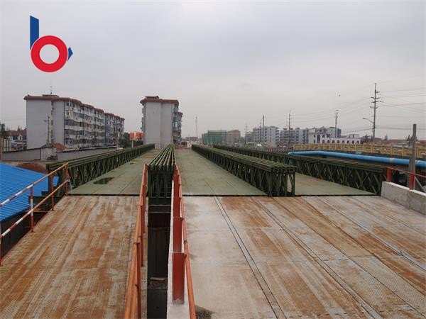 上海市川沙鎮多車道貝雷鋼橋 上海二建外環現澆支撐